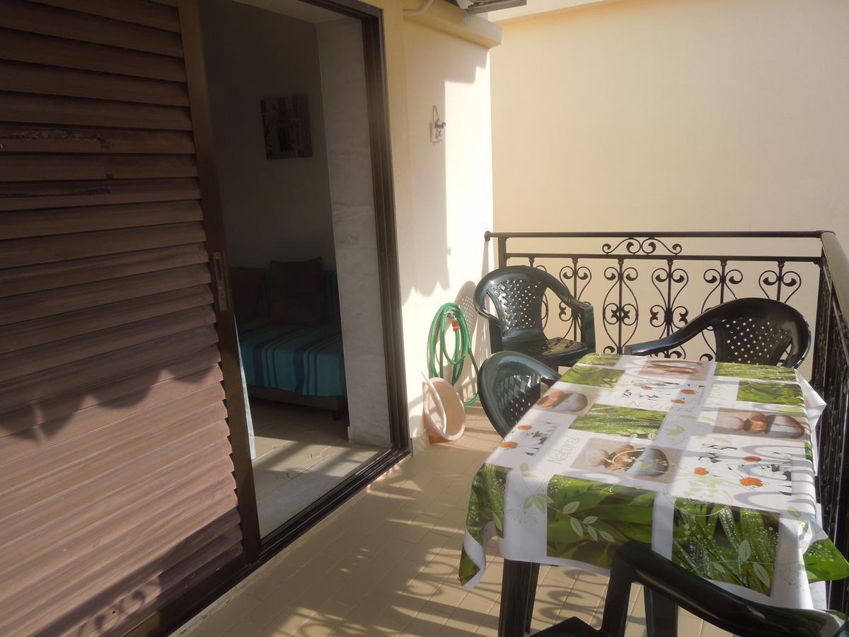 Sunshine Apartment Паралия-Дионисиу Экстерьер фото
